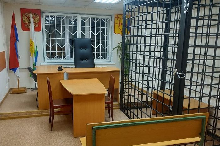 В Лузском районе отремонтировали судебный участок за 2,7 млн рублей